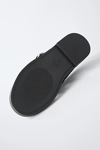 BUCKLED FISHERMAN SANDALS