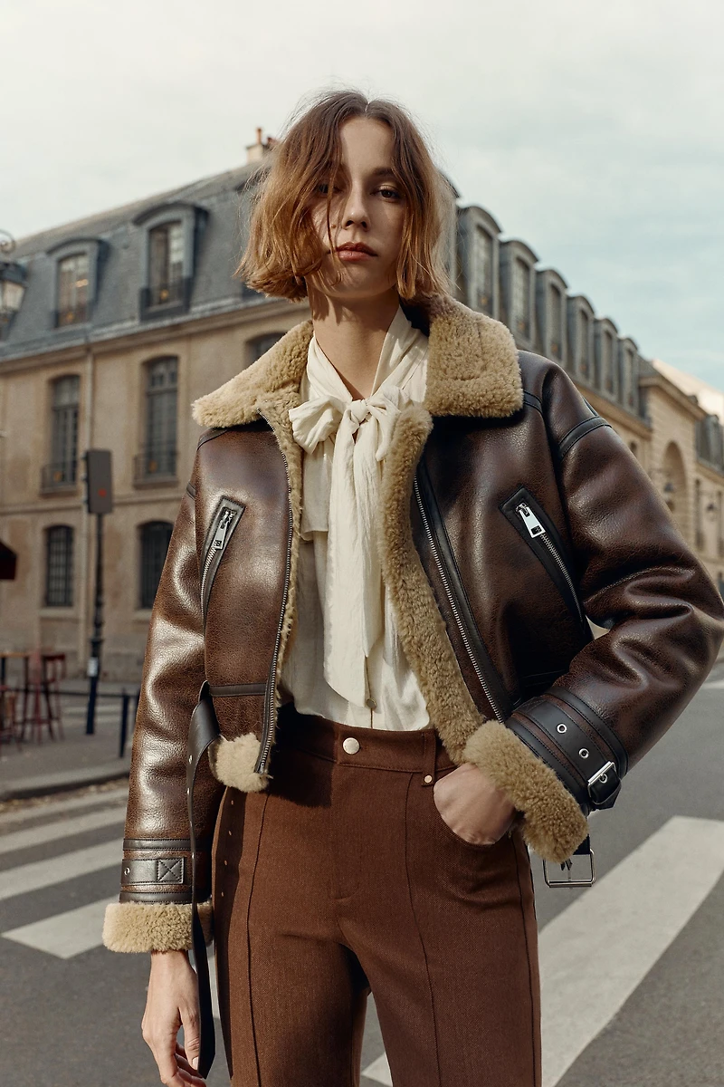 HIGH-WAISTED FLARE PANTS