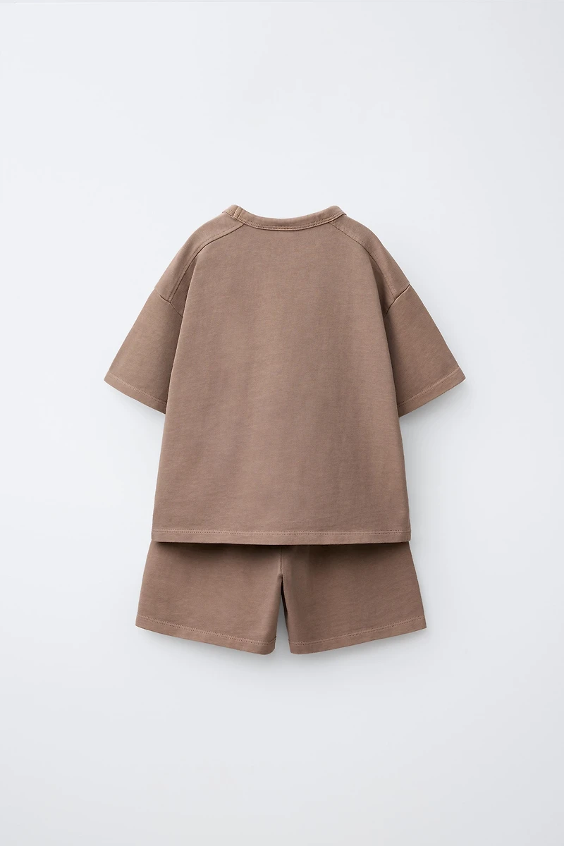 PLAIN JOGGING T-SHIRT AND SHORTS SET