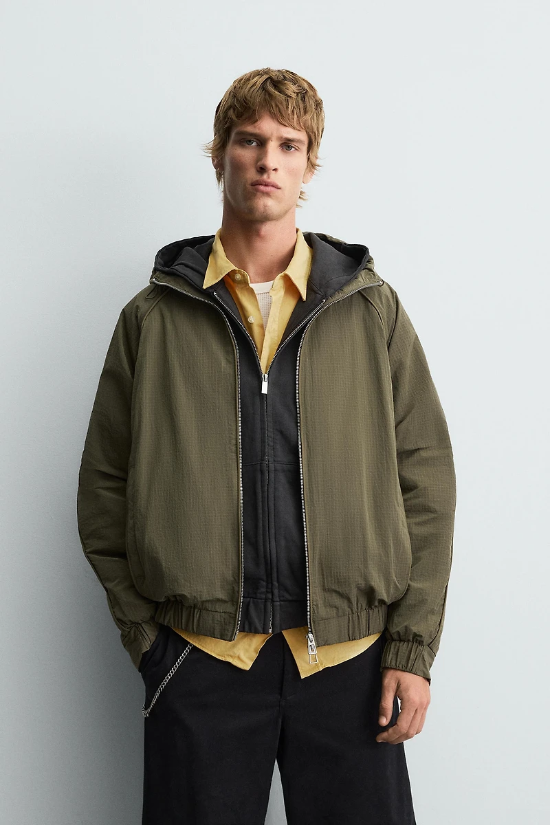 VESTE TECHNIQUE LÉGÈRE DÉPERLANTE