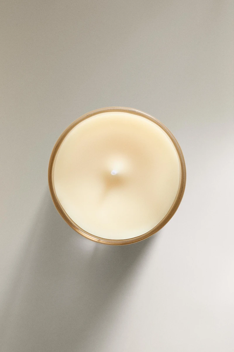 (180 G) CLEAN BLOSSOM SCENTED CANDLE