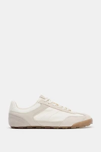 SOFT RUNNING SNEAKERS