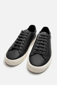 BASIC SNEAKERS