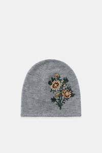 BEANIE HAT WITH EMBROIDERED FLOWERS AND BEADS