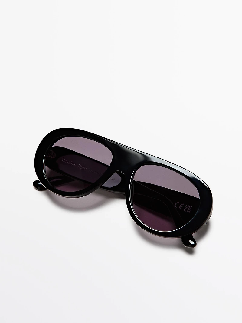 Oval sunglasses