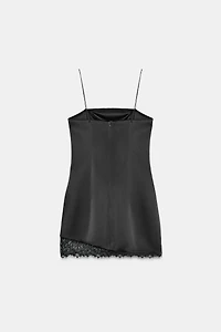 ROBE COURTE SATINÉE DENTELLE