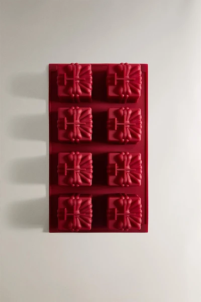 CHRISTMAS GIFT BAKING MOLD