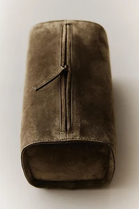 LEATHER MAKEUP BAG