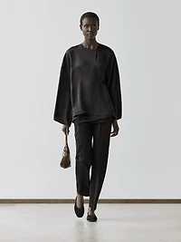 Flowing wrap shirt