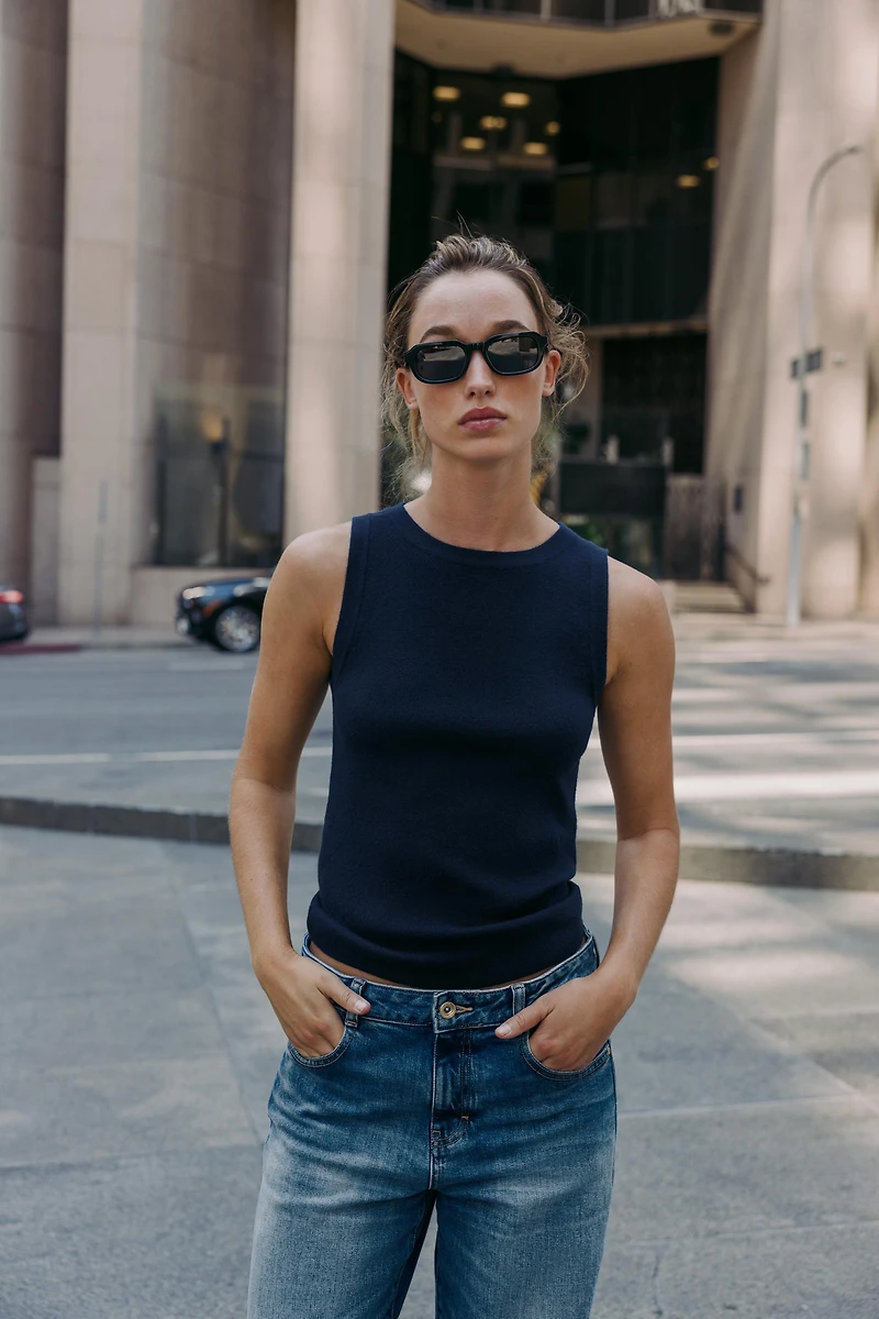 BASIC KNIT TOP
