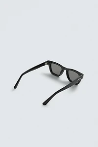 CAT EYE SUNGLASSES
