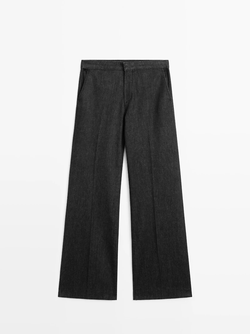 Flared high-waist jeans