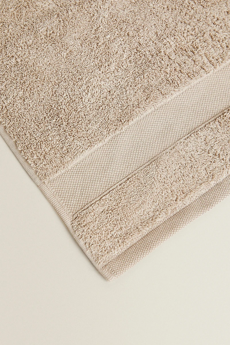 SERVIETTE DE BAIN COTON PREMIUM (600 g/m²)