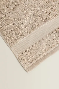 SERVIETTE DE BAIN COTON PREMIUM (600 g/m²)