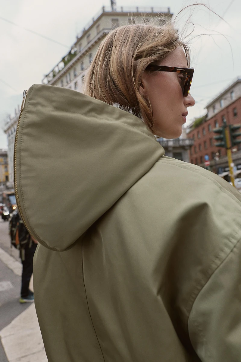 FAUX FUR HOODED SHORT PARKA