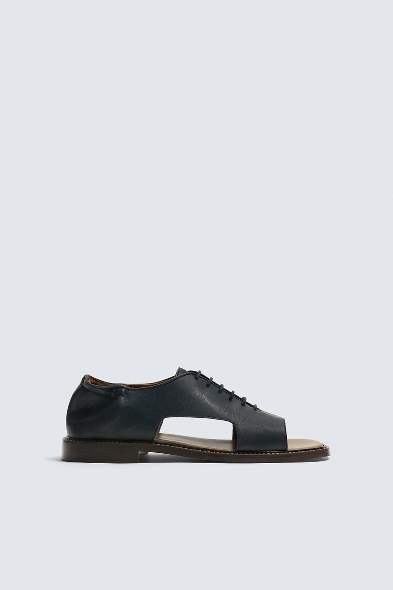 LEATHER SHOES