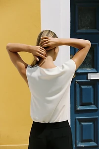 SHOULDER BUTTON BLOUSE