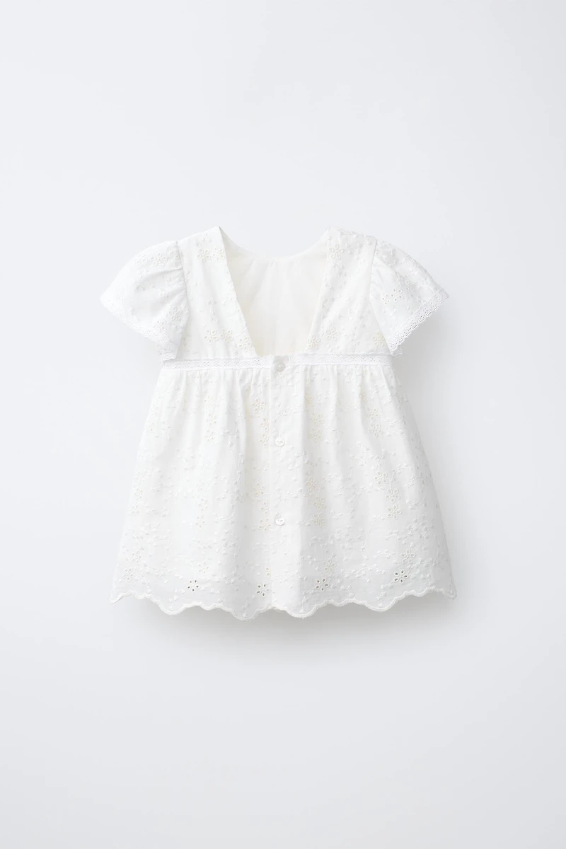 EMBROIDERED FLORAL DRESS