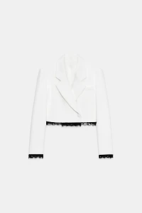 VESTE COURTE DENTELLE