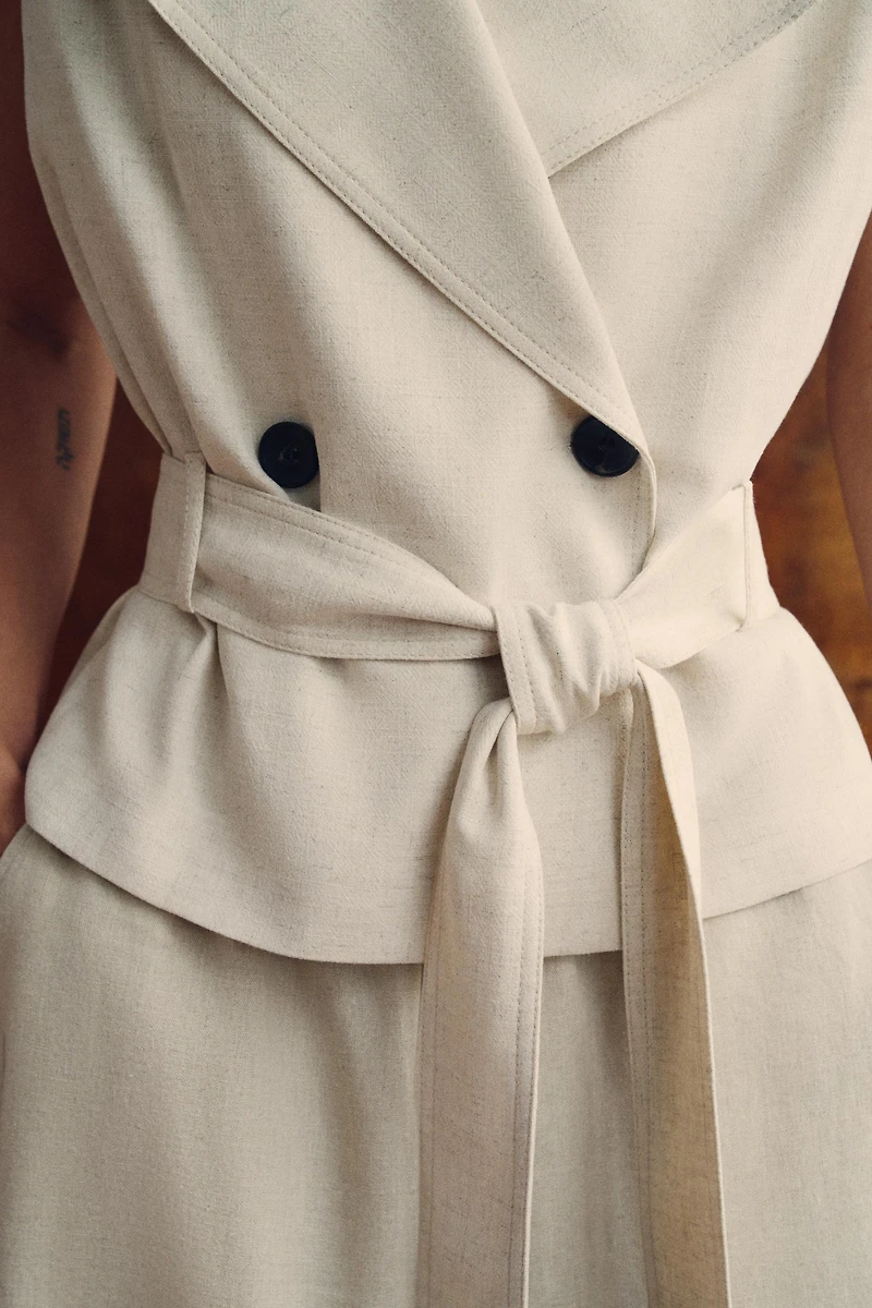 BELTED DOUBLE-BREASTED LINEN VEST