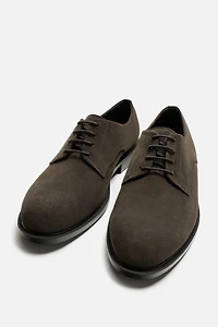 CHAUSSURES EN CUIR CHIC