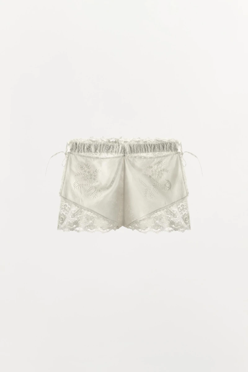 EMBROIDERED LACE SHORTS