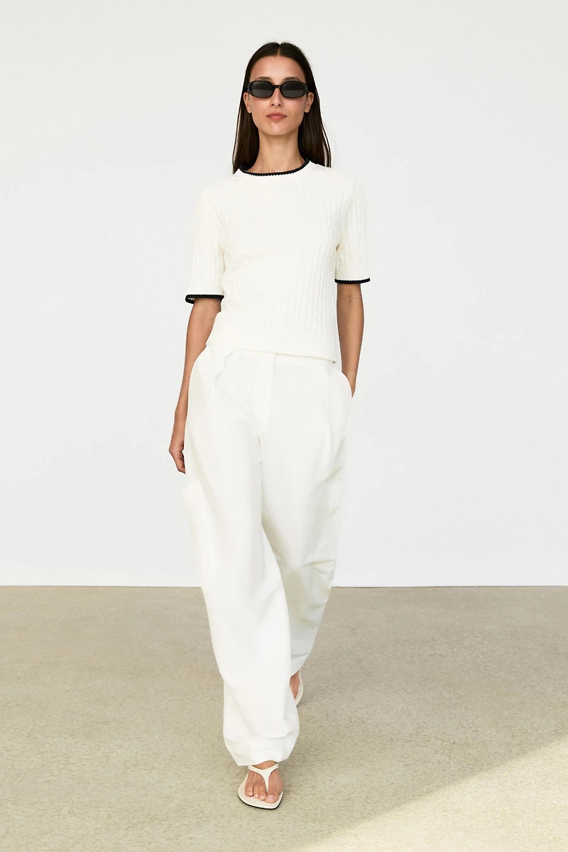 Short sleeve cable-knit sweater