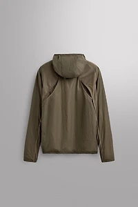 RUNNING WIND BREAKER WITH VENTS