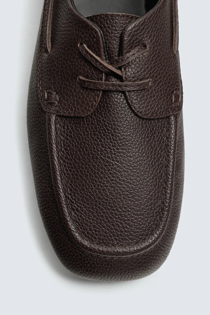 CHAUSSURES BATEAU EN CUIR