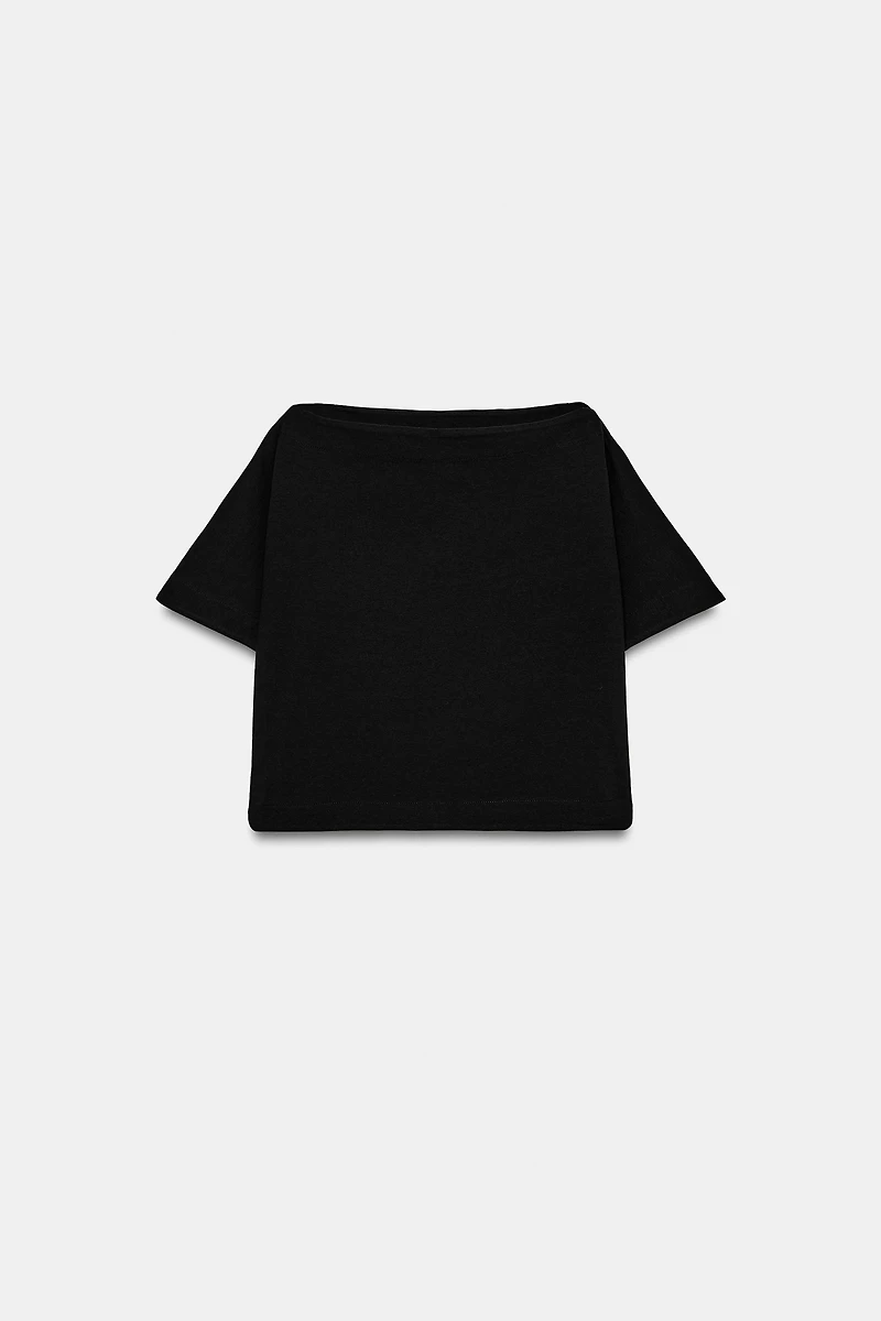 CAPE EFFECT CROP TOP
