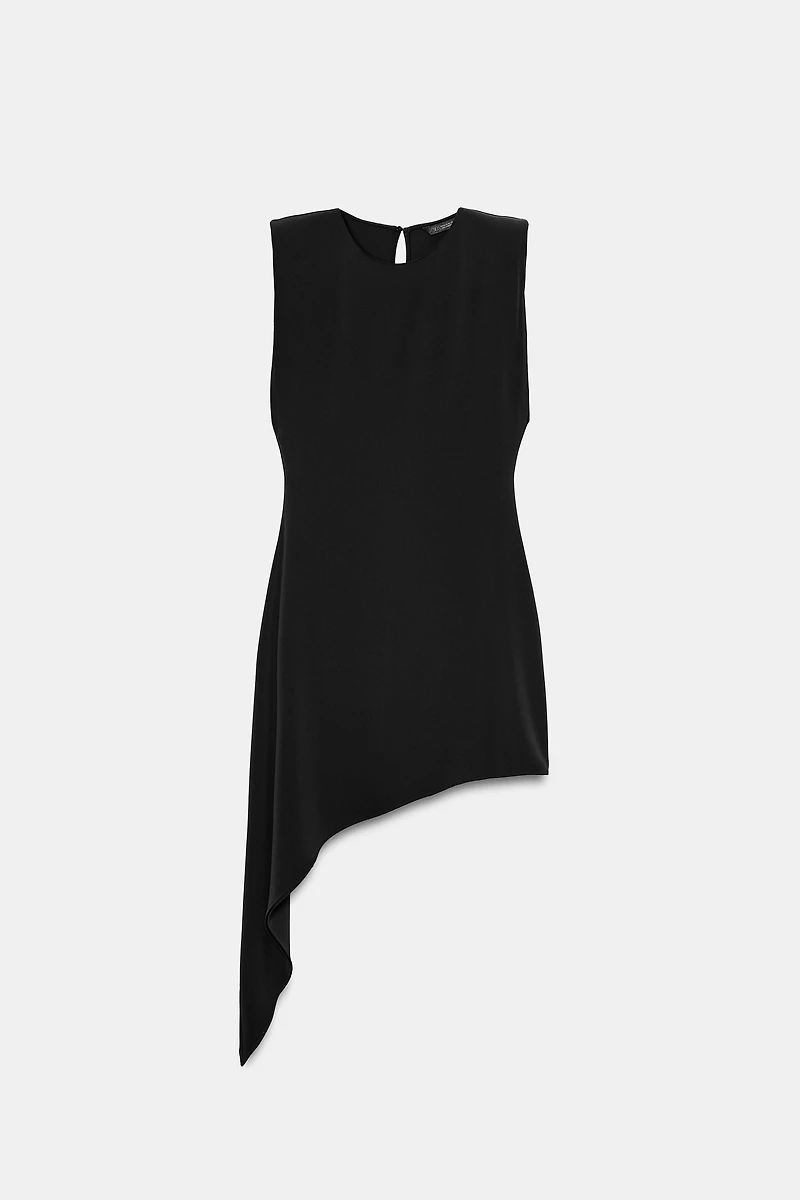 ROBE COURTE À BAS ASYMÉTRIQUE