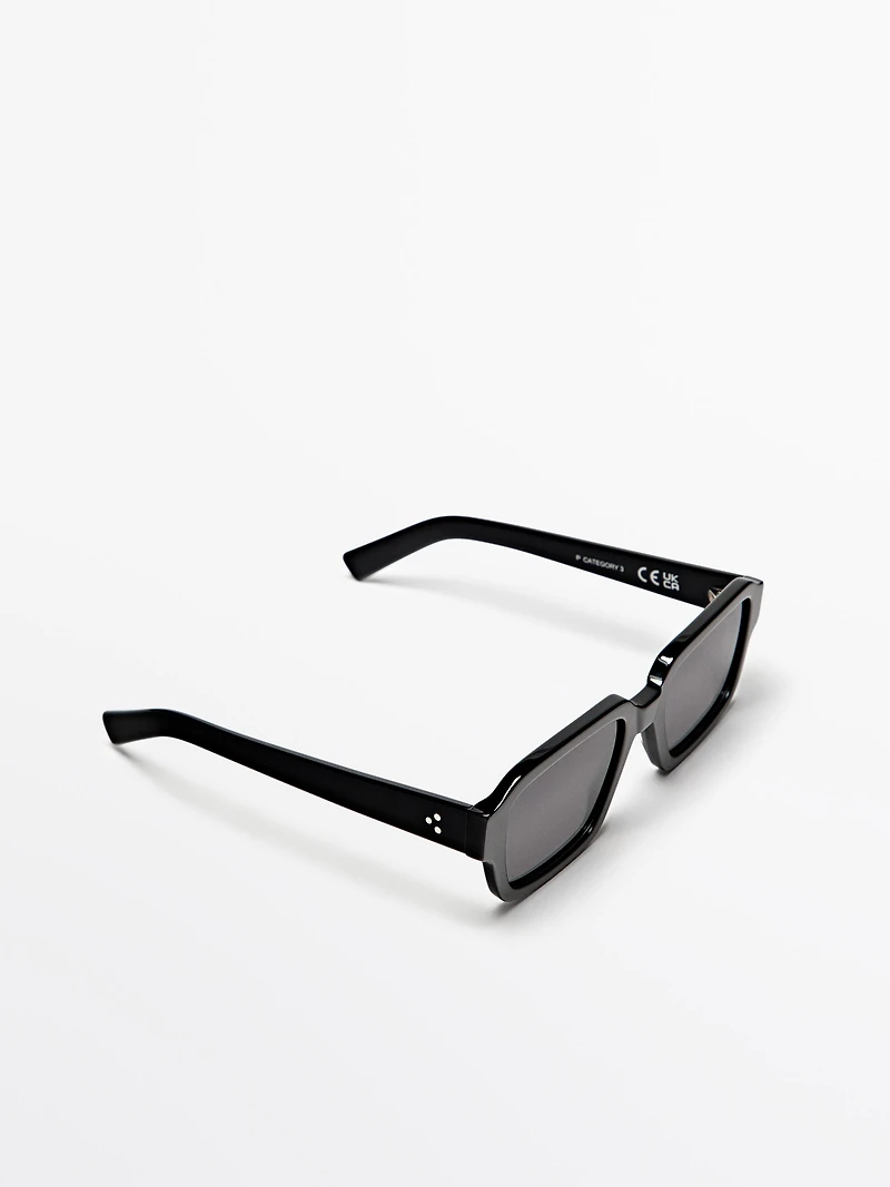 Rectangular sunglasses