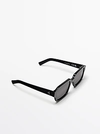 Rectangular sunglasses