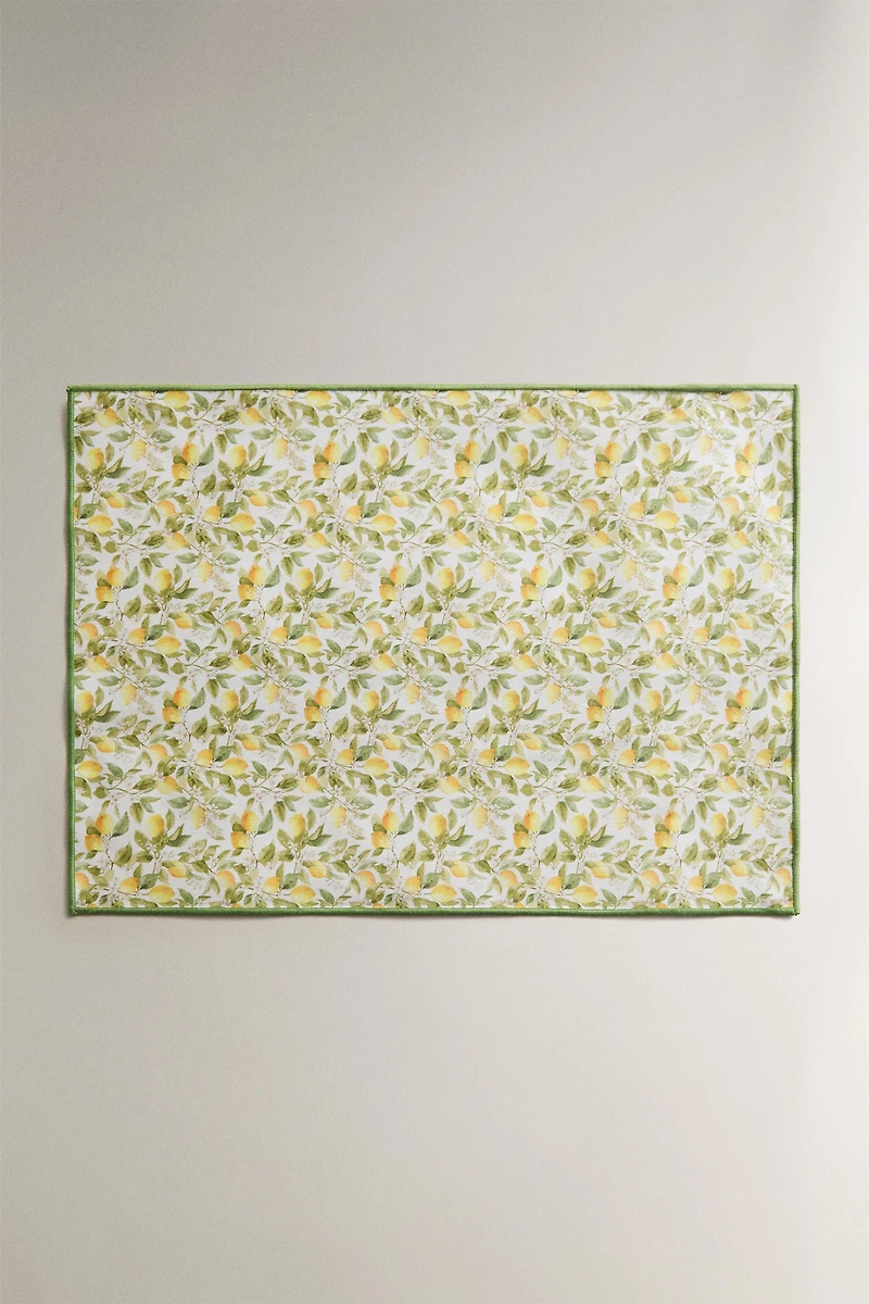 LEMON RESIN-COATED COTTON PLACEMAT