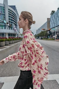 BLOUSE IMPRIMÉE À VOLANTS