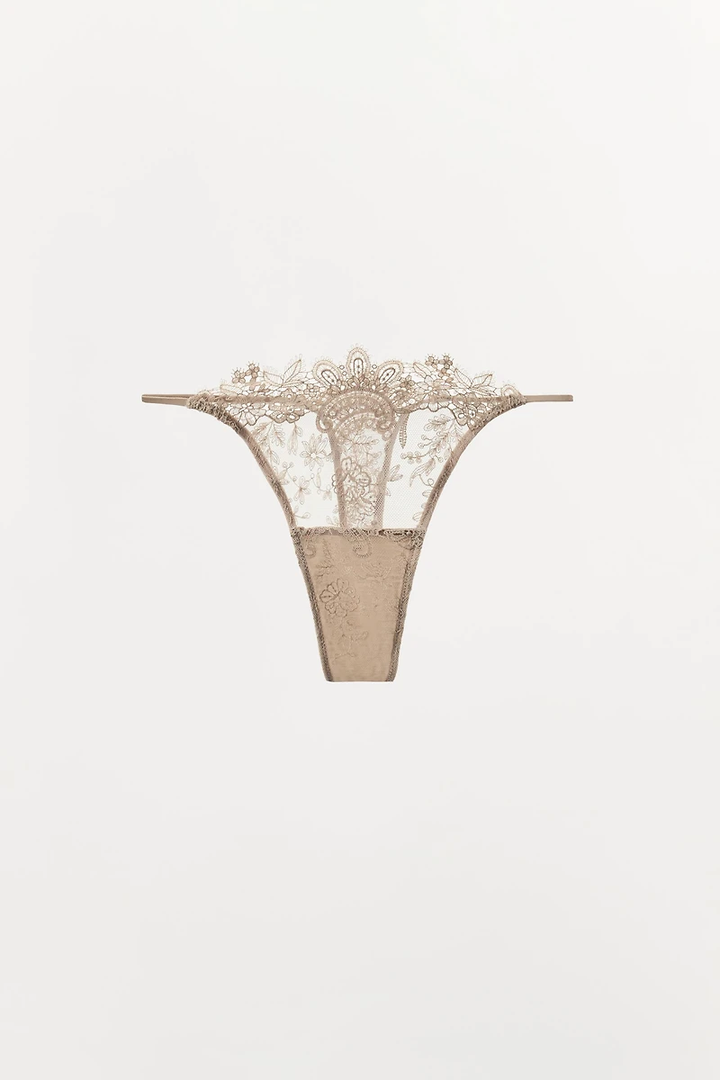 LACE THONG