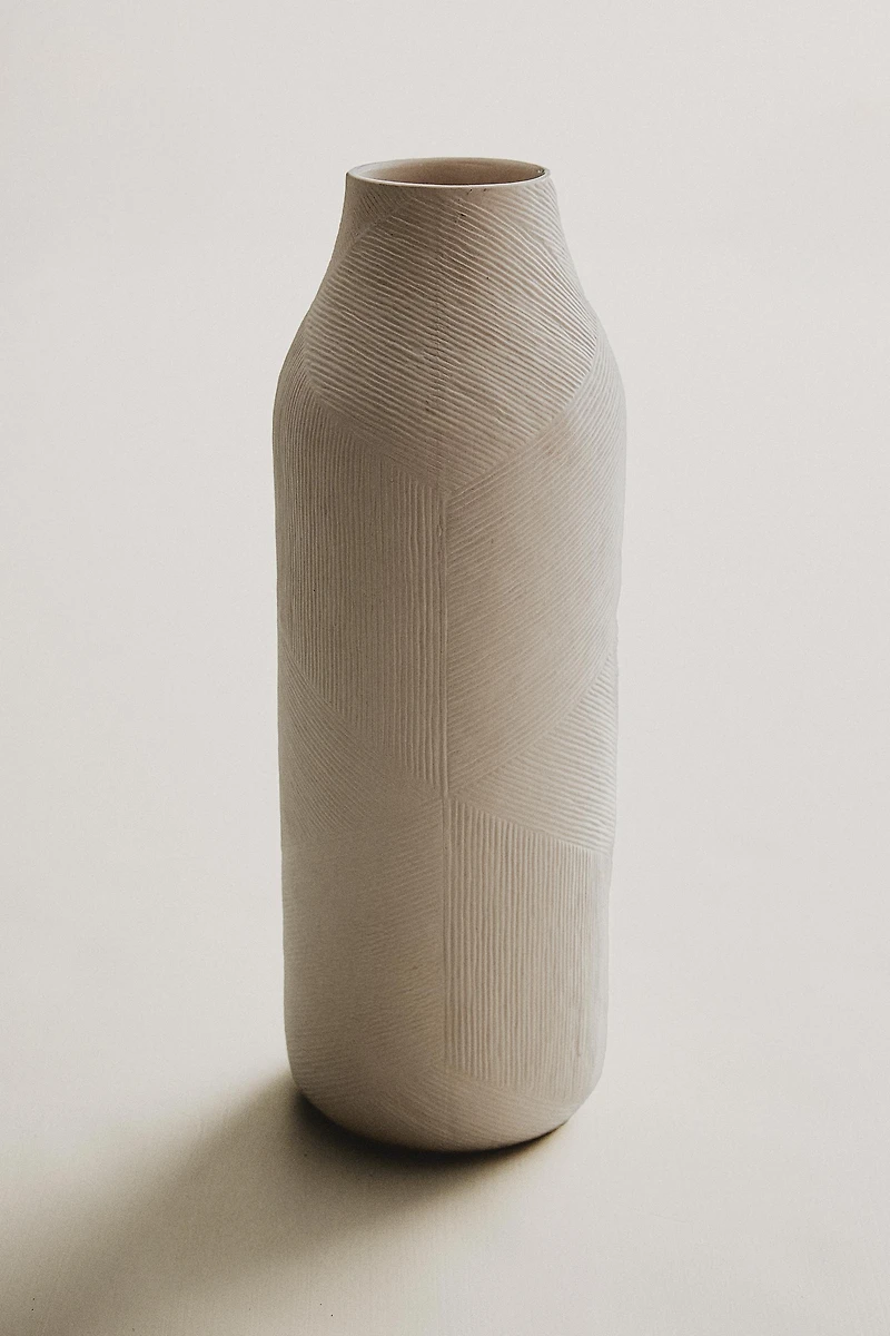 TEXTURED CERAMIC VASE