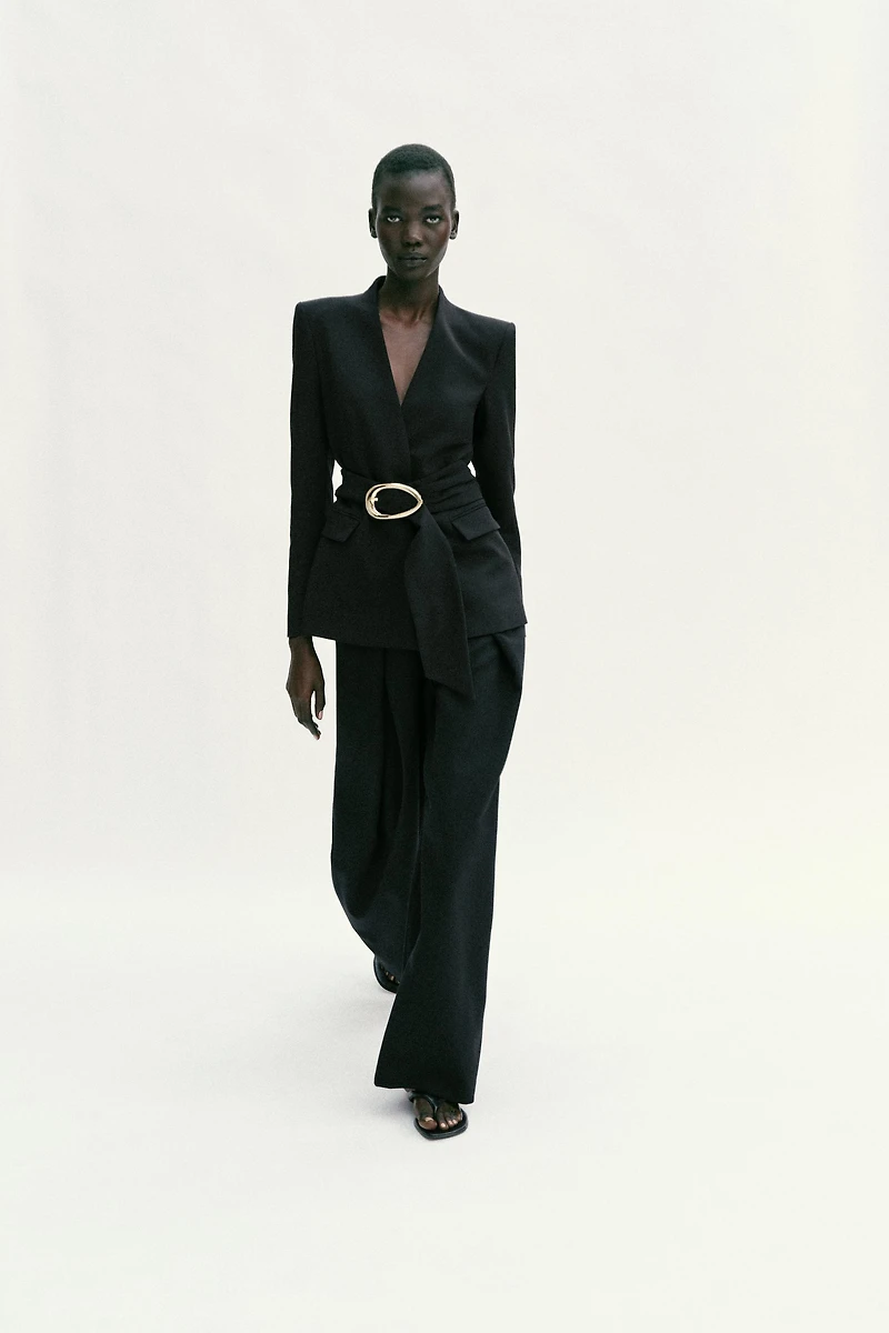 HIGH-WAISTED PLEATED PANTS