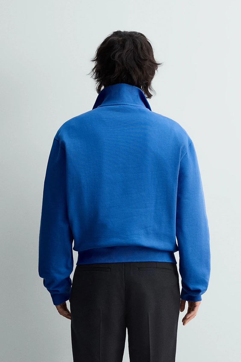 REGULAR FIT QUARTER-ZIP SWEATSHIRT