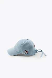 CASQUETTE EN DENIM HELLO KITTY © 2025 SANRIO