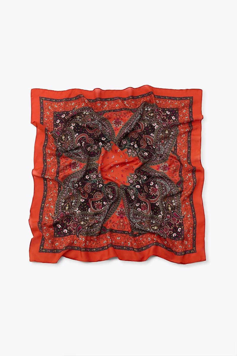 FOULARD IMPRIMÉ AVEC SOIE