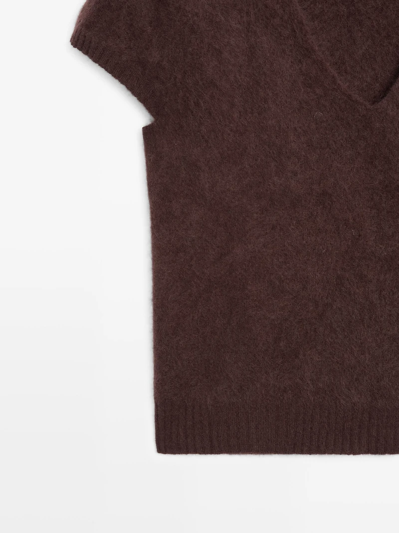 Wool and cashmere V-neck knit sweater