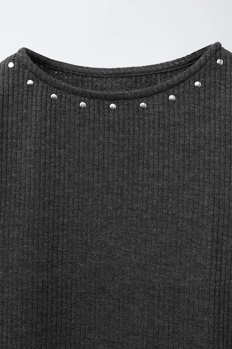 T-SHIRT CÔTELÉ À CLOUS