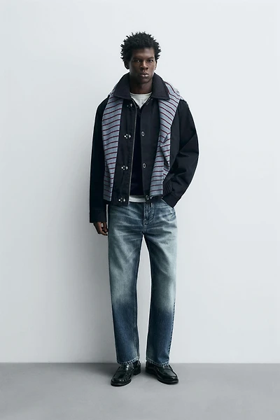 CONTRASTING COLLAR TOGGLE JACKET