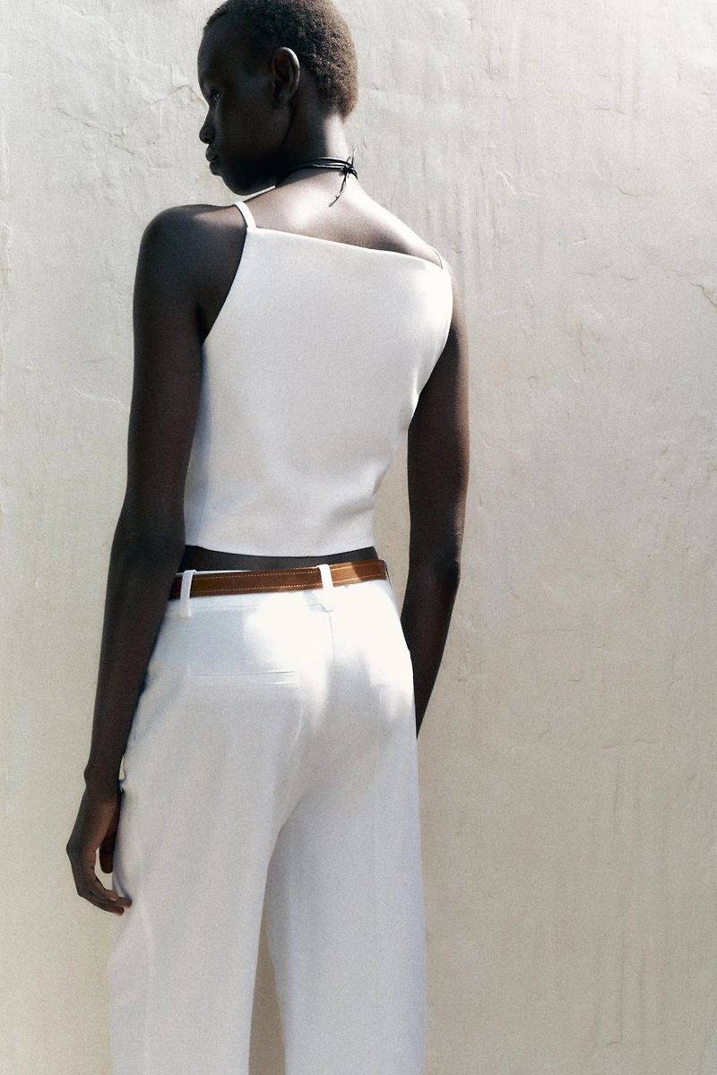 STRAPPY CROP VEST