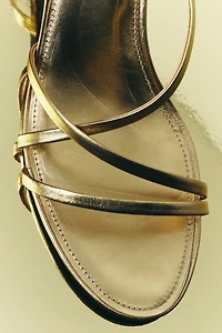 LEATHER KITTEN HEEL SANDALS