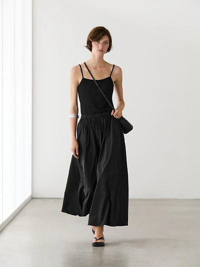Jupe midi en tissu technique