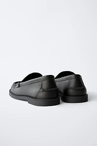 LEATHER LOAFERS