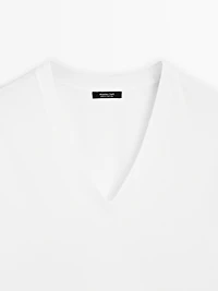 100% cotton interlock V-neck T-shirt