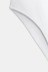 BODY DÉCOLLETÉ ARRONDİ